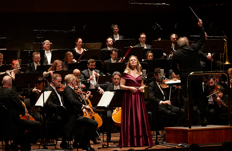 Siobhan Stagg and MSO (photograph by Laura Manariti)